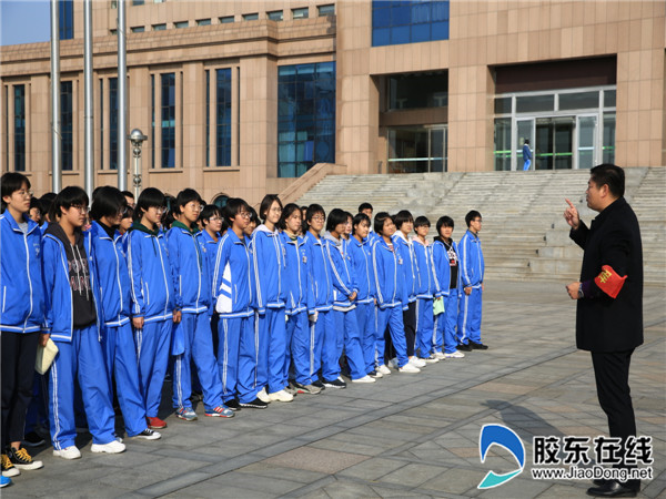 龙口一中举行消防演练1