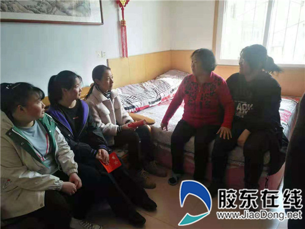 烟台护士学校召开学雷锋活动总结表彰大会