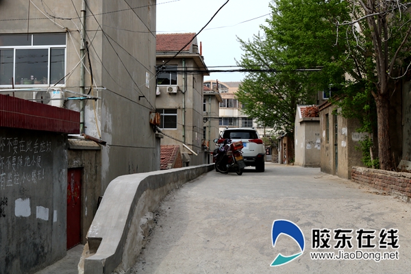 麒麟小区拆前街巷陡坡