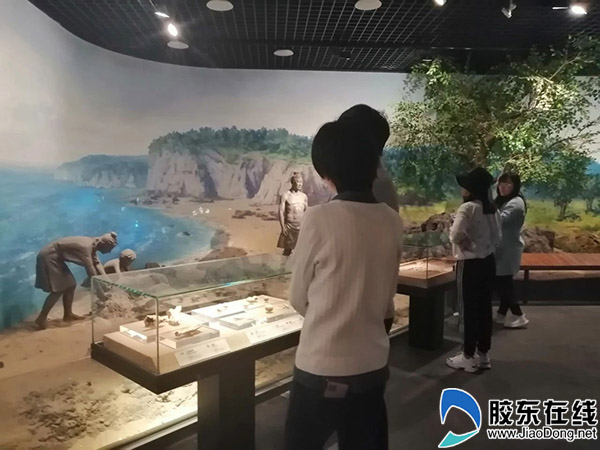 参观博物馆