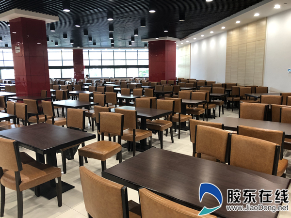 烟台天马国际公寓,步行街内餐厅众多