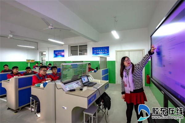 电工电子理实教学