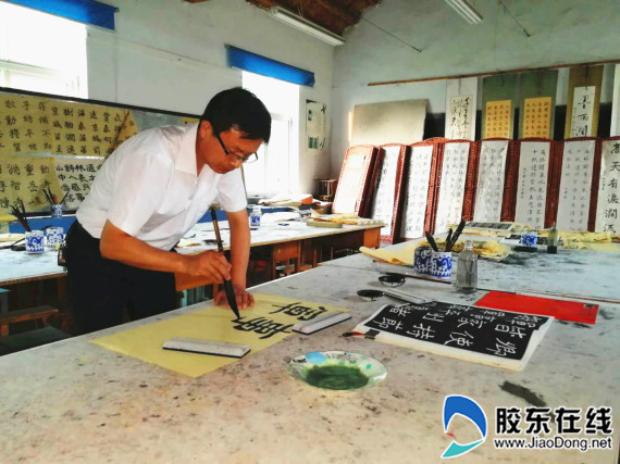 南十里中学举行教师书法比赛