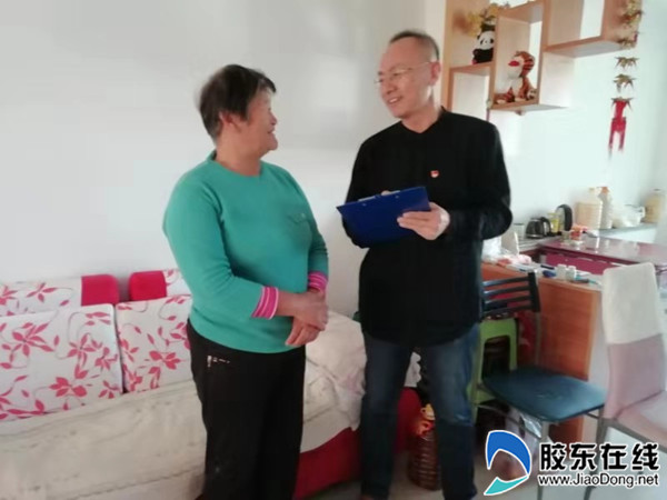 烟台港城中学推进“不忘初心牢记使命”主题教育_副本