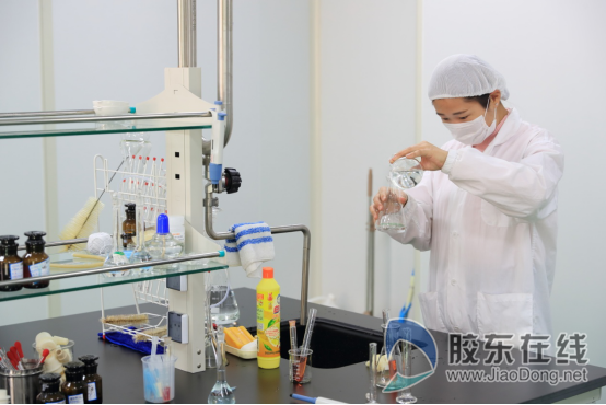 為企業(yè)紓困減負(fù) 架起疫情防控“暖心橋”481