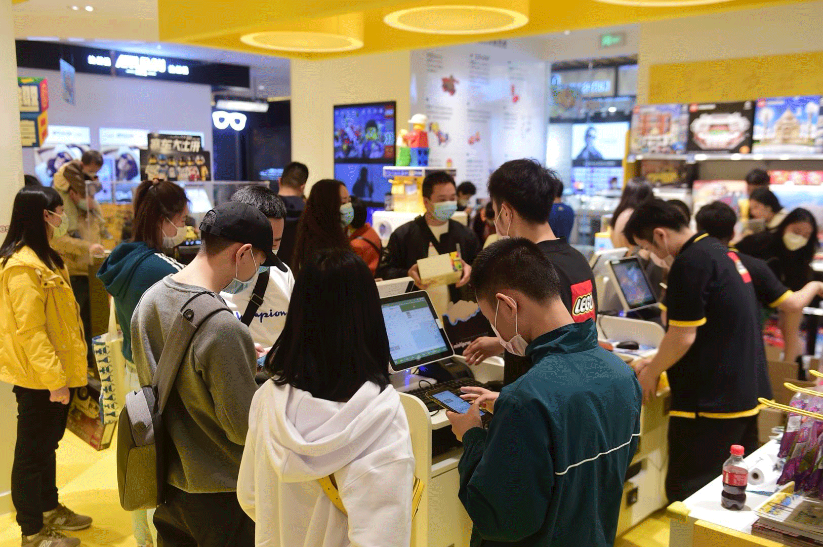 配图3:客流迅速恢复