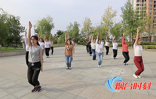 大季家街道习练第九套广播体操