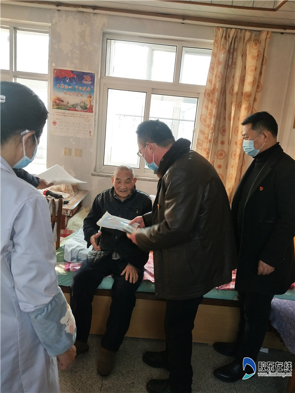 走訪平村抗美援朝老英雄傷殘軍人劉吉棟2