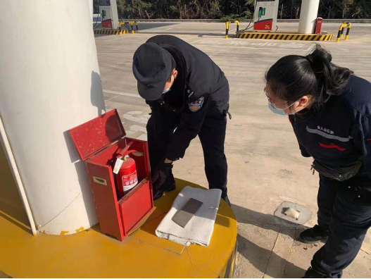 解宋营海岸派出所深入辖区开展加油站安全检查工作327