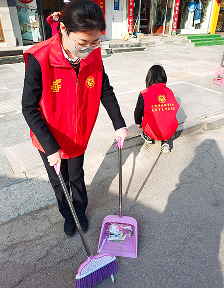 活动    胶东在线3月5日讯(通讯员 王潇梅)在第58个"学雷锋"纪念日之