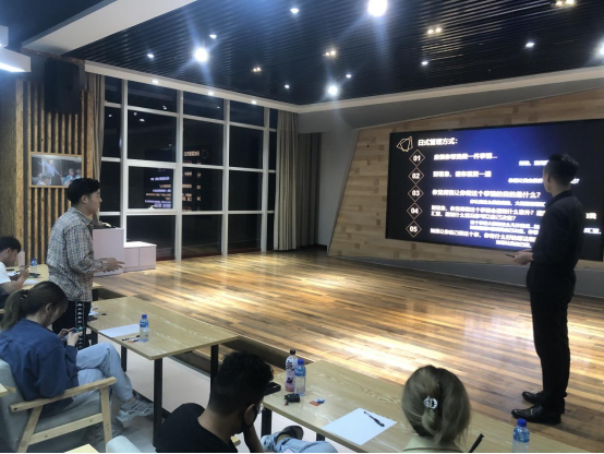 双创活动在进行 樊登线下读书会为创业者赋能322