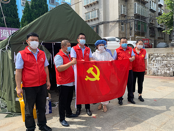 成立黨員金融服務先鋒隊助力抗疫