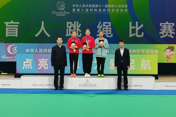 6.����ҽѧԺ����ѧ�ӳ��񽿣���������ȫ�����˻���˻������������ھ�