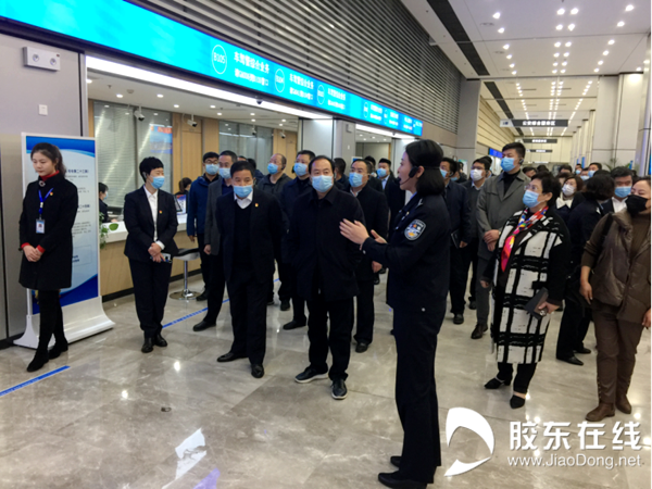 第四届烟台市政务服务社会监督员座谈会暨聘任仪式在市政务服务中心召开177