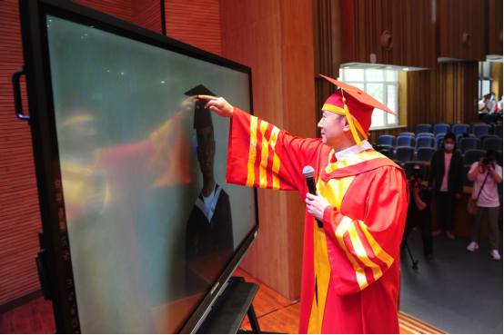 毕业寄语滨医校长“四字真经、三句箴言”导航毕业学子“健康中国有我”(终稿)(1)(1)(1)(2)(1)(2)391