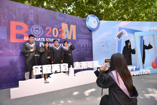 毕业寄语滨医校长“四字真经、三句箴言”导航毕业学子“健康中国有我”(终稿)(1)(1)(1)(2)(1)(2)1852