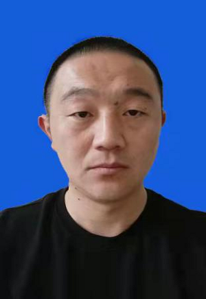王磊照片