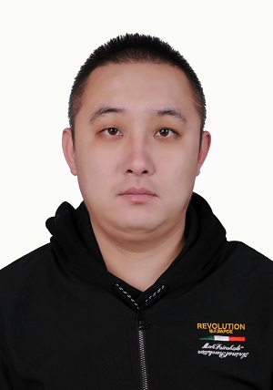 施芃睿