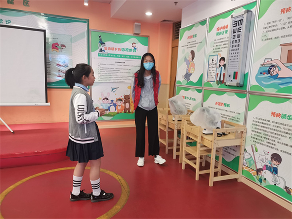 烟台市青少年宫家长志愿者培训日在场馆开展公益讲解活动