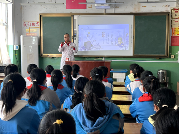 中医走进柏林庄中心初级中学272