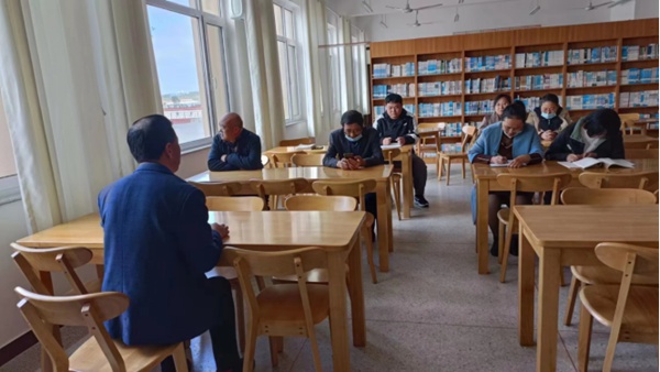 家校协作育英才 质量分析促提升——莱阳市柏林庄中心初级中学召开926