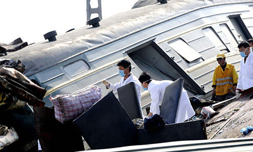 5034次列车上的生死大营救组图