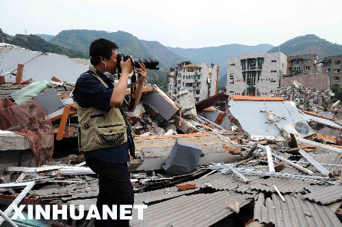 李长春:写出更多精品佳作 展示伟大民族精神 汶川地震 烟台新闻网
