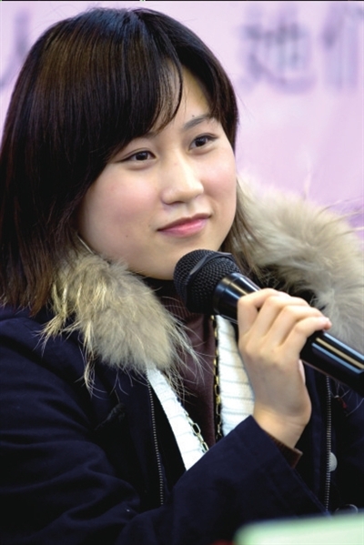 妙龄美女辛夷坞从网络写手到畅销书作家图