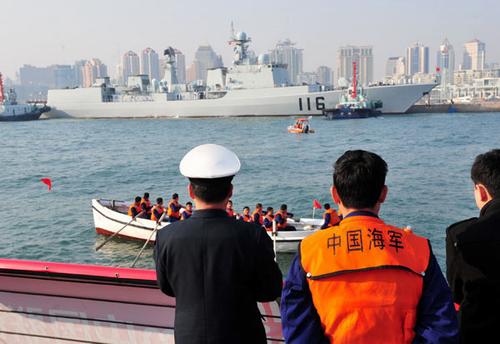 中国海军参阅部队陆续进驻青岛周边海域训练