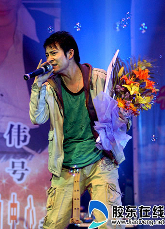 "刘德华"模仿秀全国总冠军赵嘉伟现场演唱