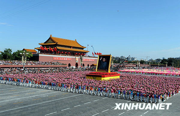 2019阅兵巨幅照片图片