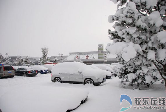 记者从气象部门获悉,统计显示,自17日08时至18日14时,强降雪致烟台