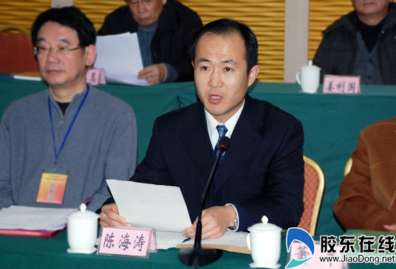 市委宣传部副部长,市文联党组书记陈海涛到会并讲话