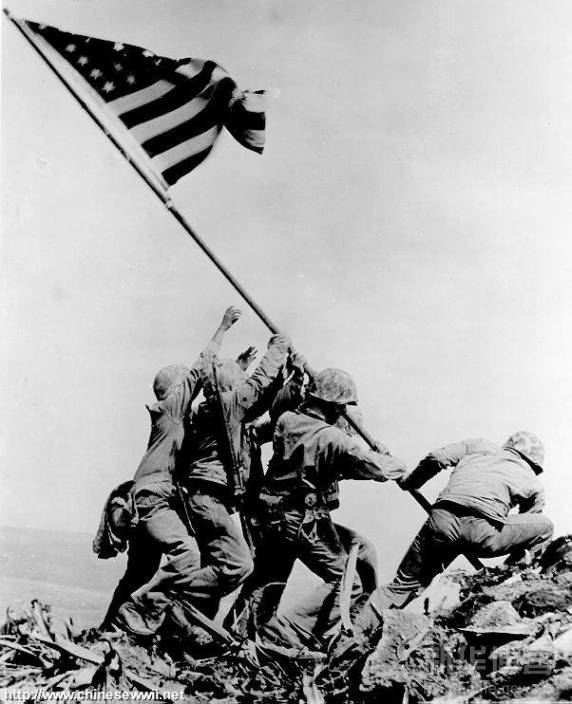 19151945年极具震撼力的战争新闻照片