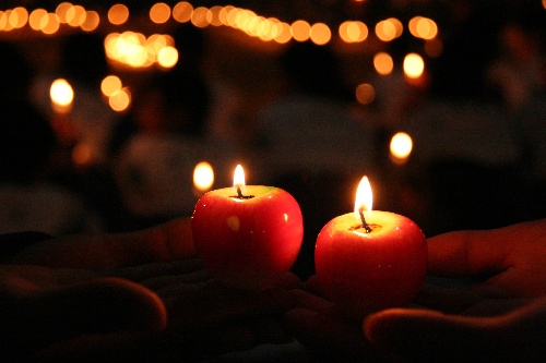 全国各族人民共同哀悼玉树地震遇难者