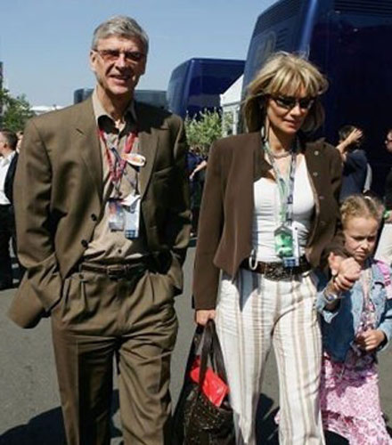 曝温格输球幽会小他22岁情人背妻偷情两年图