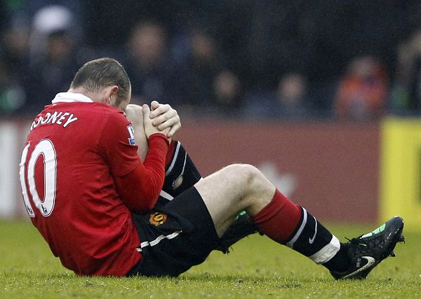 英超-小豌豆绝杀曼联2-1胜 鲁尼传射却受伤 天下足球 烟台新闻网 胶东