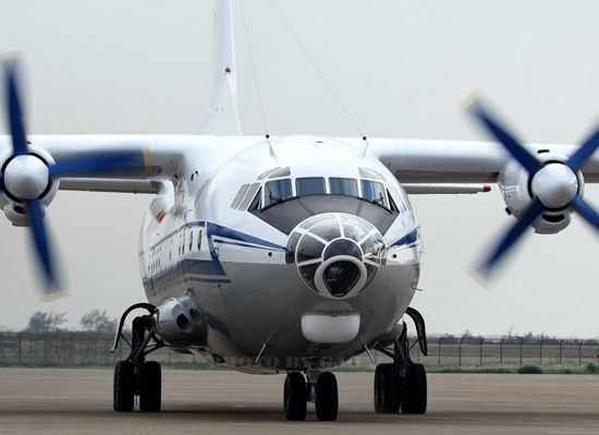 广空飞行员处置即将坠毁运输机 使其成功着陆