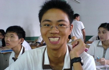 愚人节谁被整得最惨龅牙哥茫然弟当之无愧