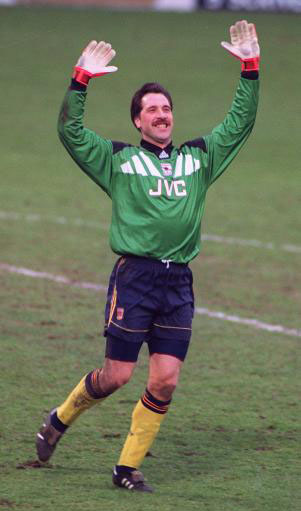 足坛十大千场老妖:米兰双雄队魂 英格兰三门神