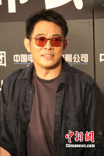 杨子投资白蛇传说资金无上限李连杰怨片酬低