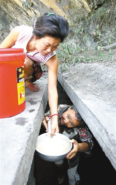 重庆部分地区主要供水源仅能维持10天(组图)