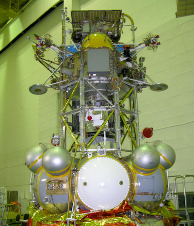 俄火星探测器仍无法联系 或几周内坠入地球(图)