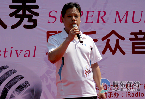 招远的刘国泰演唱《滚滚长江东逝水》