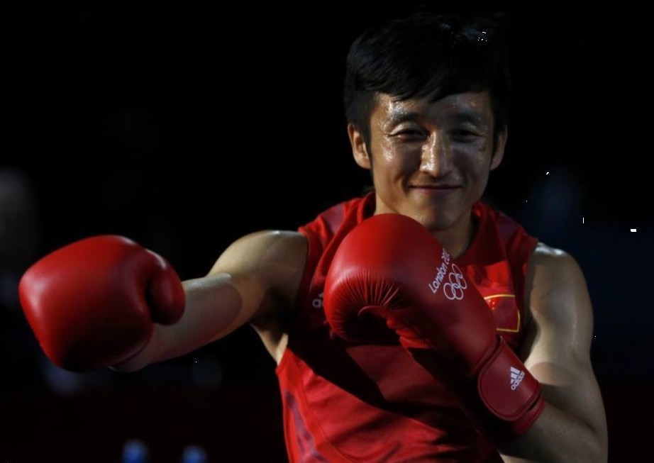 邹市明降服泰国老拳 男子拳击成功卫冕