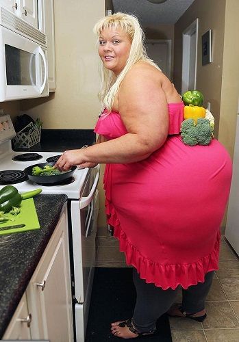 巨臀女芭比体重超过226公斤 巨臀让她名利双收