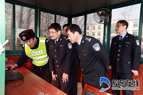 烟台公安局领导到莱阳走访慰问公安英模代表