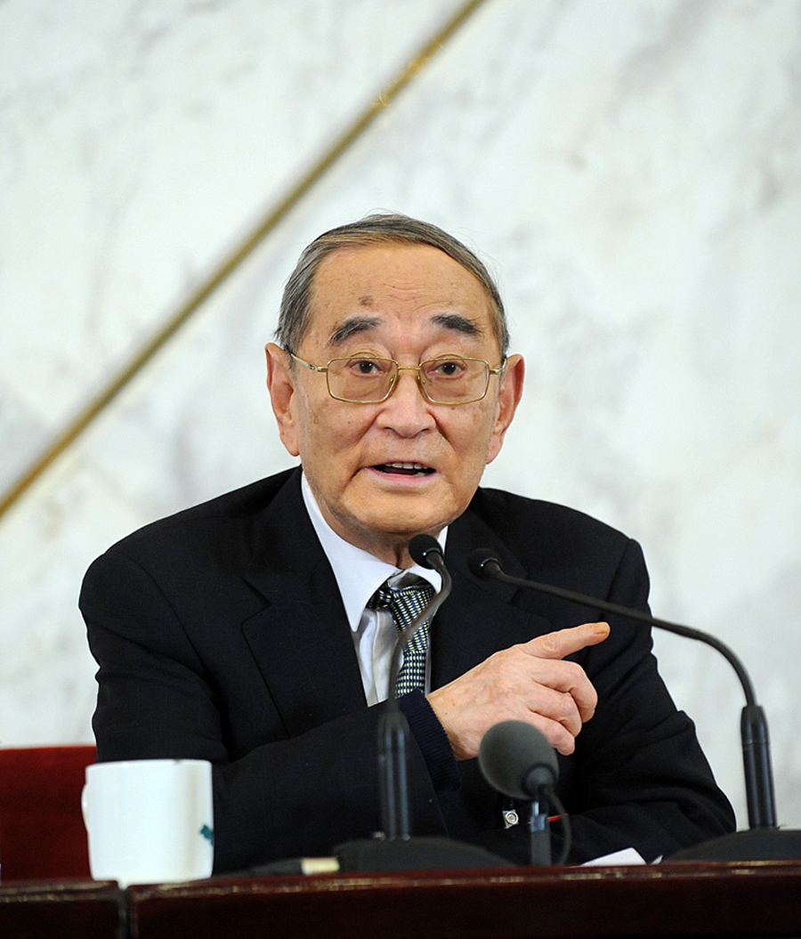 厉以宁:利益集团和制度惯性是改革的"硬骨头" 国内要闻 烟台新闻网 胶