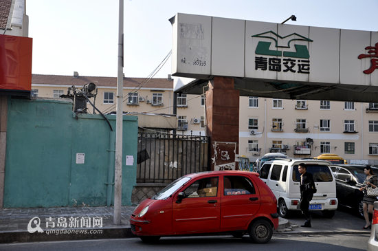 事发地点,利津路长途客运站外.