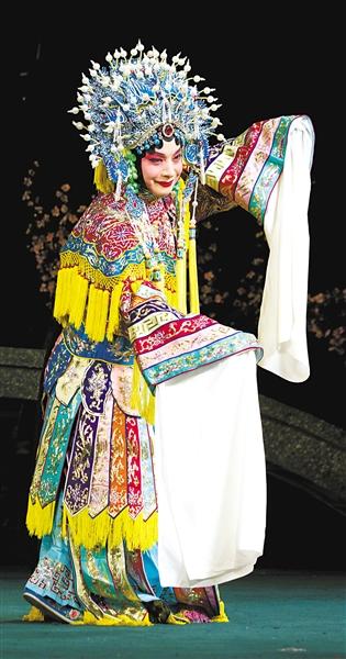 胡文阁领衔主演《贵妃醉酒》